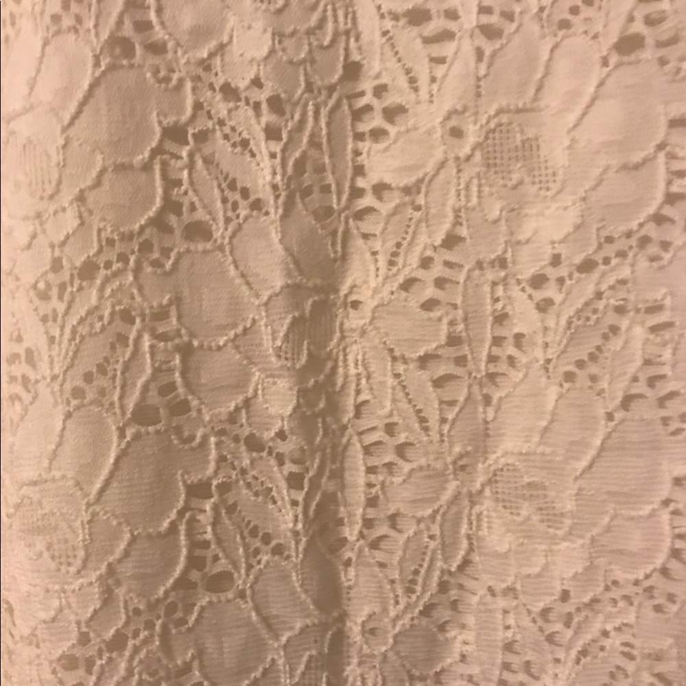 Croft & Barrow Plus size cream lace tanktop 1X - Picture 2 of 3